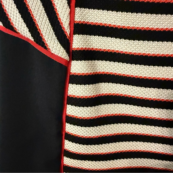 Veronica Beard Black White Knit Mini Skirt with Red Highlights Size 8 - Picture 2 of 10